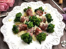 我が家の定番!ワインが進む菜の花の生ハム巻き