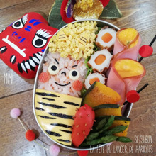 レンジで簡単♪卵そぼろで鬼弁当