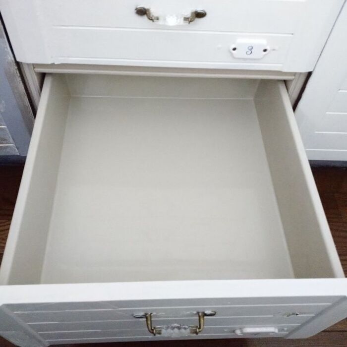 ブックエンド方式!100均すのこが引き出し仕切りにピッタリサイズ!!