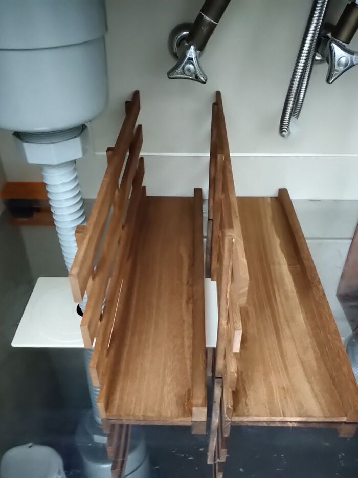 それでは、シンク下に設置収納して見ます!