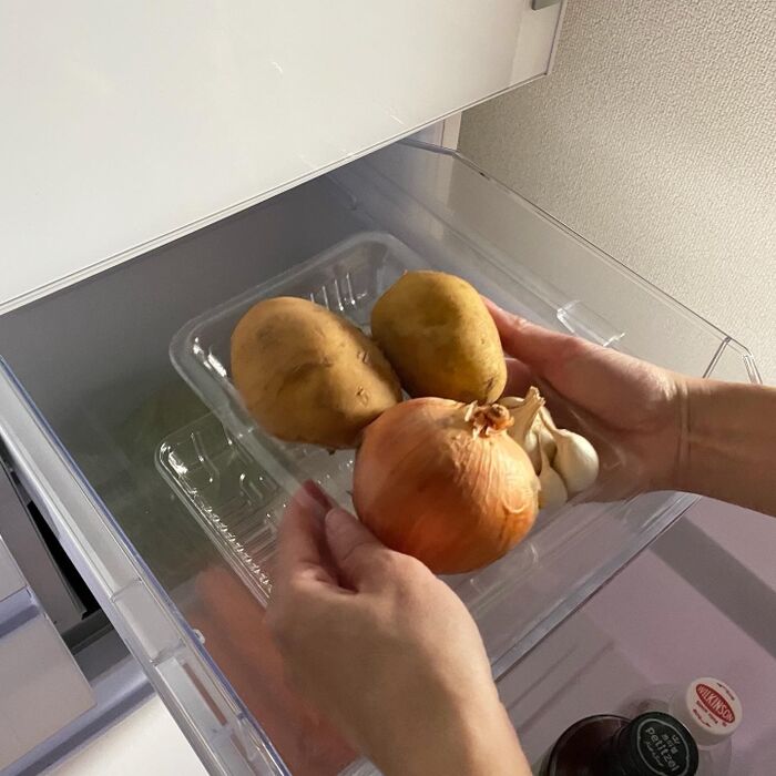 野菜室の収納にはアレを使っています
