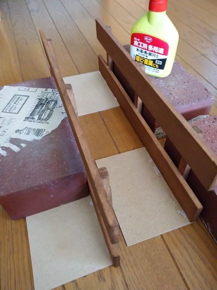 L字型に接着します。