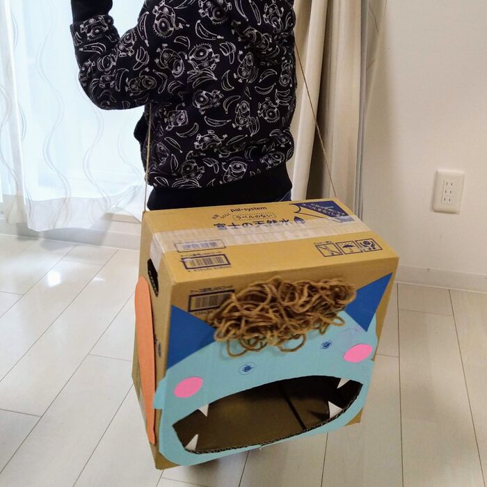 ⑤ ヒモを通して完成!