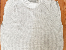 セーターからベストとレッグウォーマーにリメイク