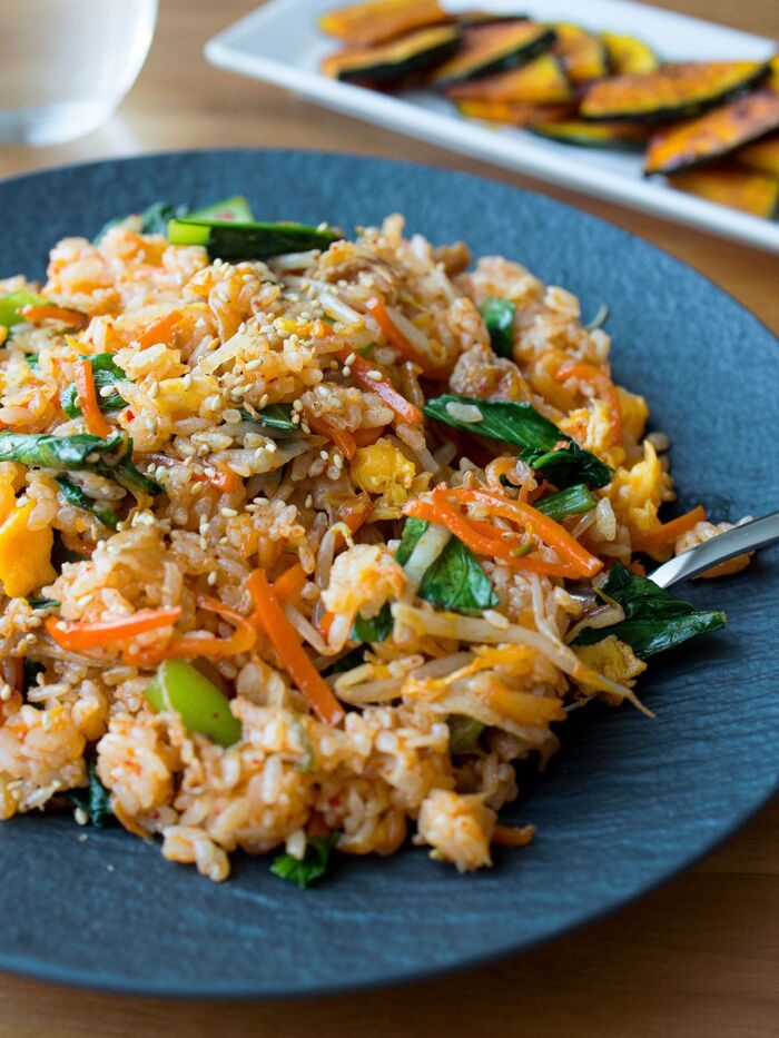 キムチビビンバチャーハン。【彩り野菜で栄養満点!子どももやみつき♪】