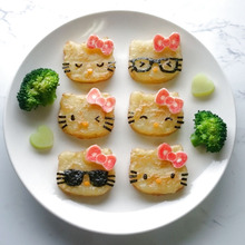 クッキーの型で日焼けキティちゃんのもちもちポテト☆タモリさん風キティも☆