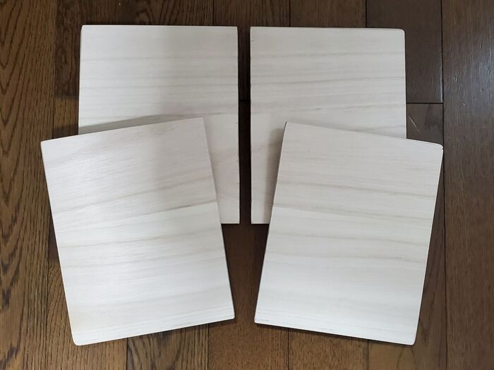 ◆2枚のまな板を半分に切断