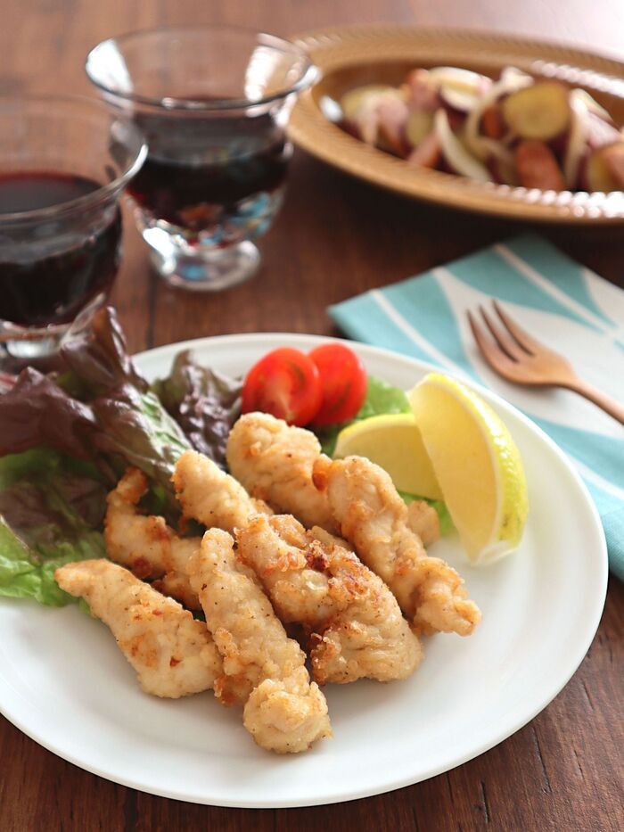 お弁当やおつまみに♪鶏ささみの唐揚げ黒こしょうガーリック