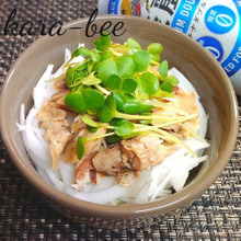 簡単おつまみ♪体が喜ぶ!鯖缶と新玉ねぎのラーぽんがけ