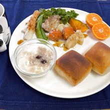 壊れたオーブンレンジのプレートはカフェ風ランチプレートに