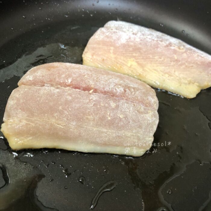 ③さわらを焼く