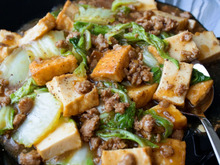 厚揚げと白菜の麻婆風。【白菜がとろとろ♪白ごはんと食べたい!】