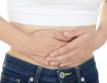 え、なにそれ?便秘の原因は「ねじれ腸」や「落下腸」かも!まずはセルフチェックを