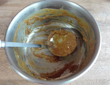 鍋にこびりついたカレー、捨てちゃダメ!最後まで使い切ります