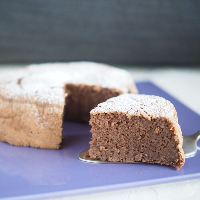 パン粉で作るチョコスフレケーキ