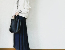 【GU】デニムジャケットの大人コーデは、ノーカラーとホワイトが決め手!