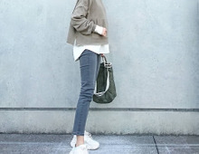 【ユニクロ】万能ワッフルクルーネックTは春の必須アイテム