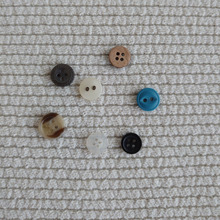 いらなくなったボタンで掛け布団カバーの交換がラクに!