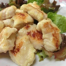 しっとりやわらか♪ 失敗知らず☆ 鶏むねの塩麹にんにくマヨ焼き