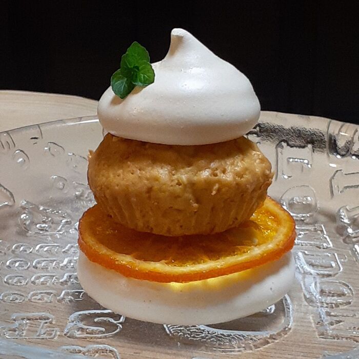 簡単カップケーキ~クッキーのせ