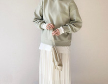 【GU】売り切れ必須!今年ハズせないパーカーは新鮮カラーが正解