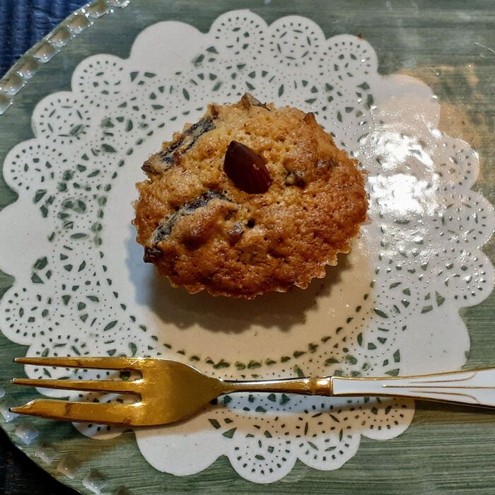 食物繊維豊富 しっとりパウンドケーキ!胚芽押麦粉 ドライデーツ ドライアプリコット アーモンド入り