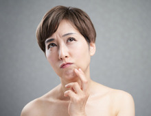 打倒、シミ・しわ・くすみ!  皆のリアルなエイジングケア事情