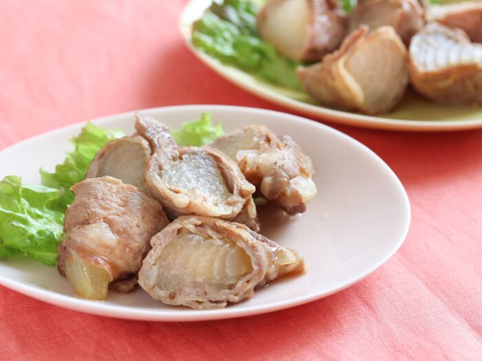 レンチンでとろっと美味しい新玉ねぎの肉巻き