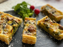 市販のパイ生地で春野菜ぎっしりキッシュ