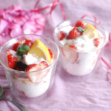♡✧ヨーグルト苺スムージーの手作り春パフェ✧♡