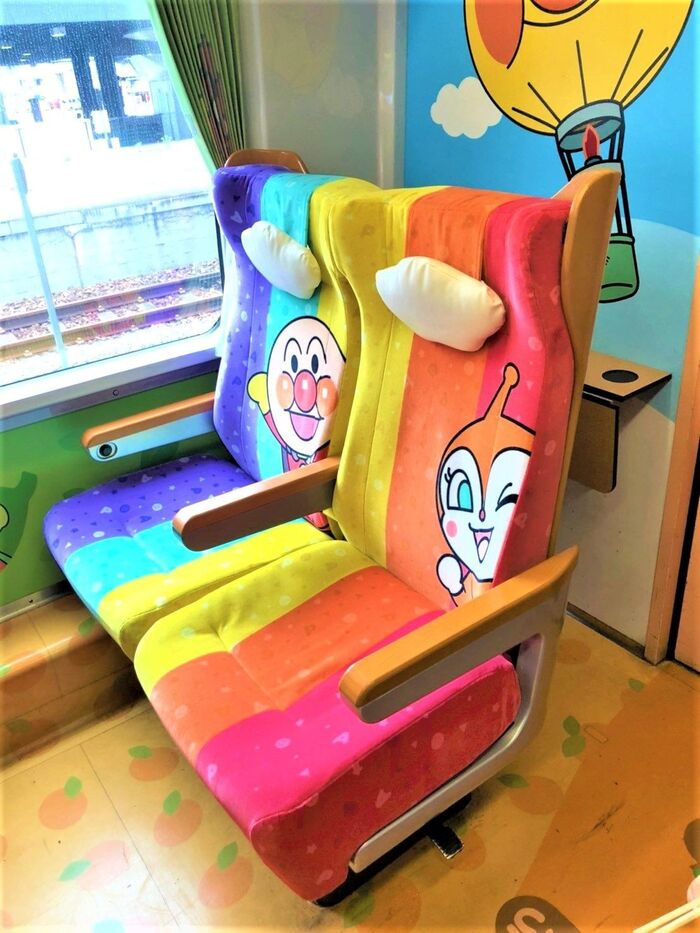 1号車がアンパンマンシート(16席)