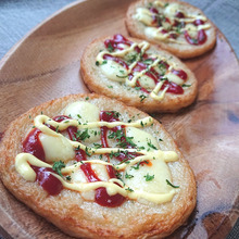 トースターで5分焼くだけ丸天ピザ