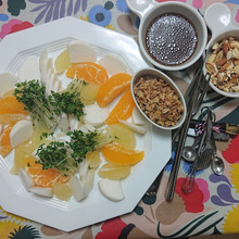 アヤメ雪と文旦、デコポン、ブロッコリースプラウトのサラダ