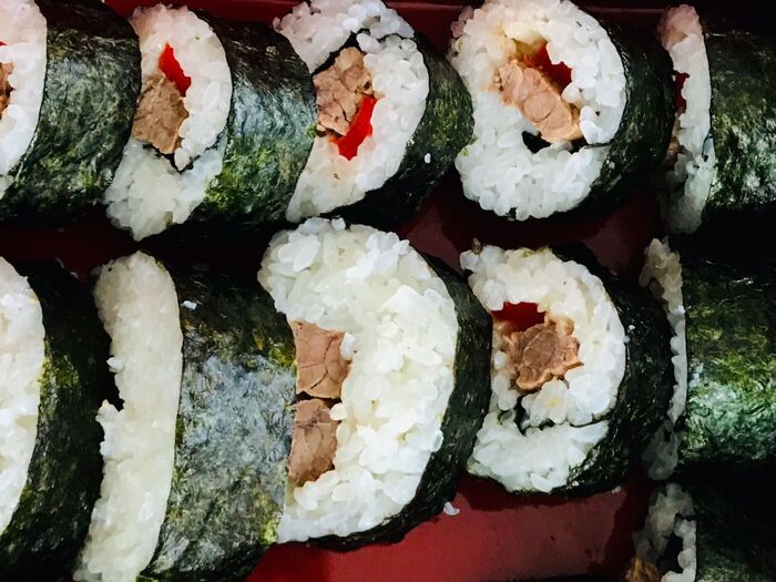 牛肉の太巻きを作ります。