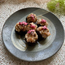 ころんとしたエビと豚肉のしいたけシュウマイ