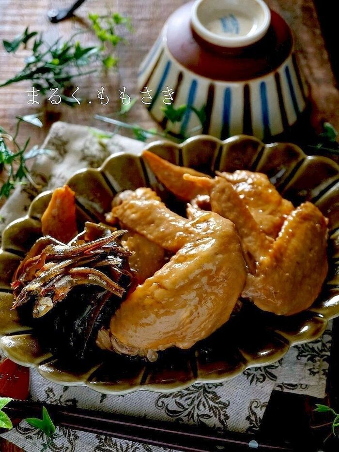 ホロホロ~ほどける柔らかさ!鶏手羽先と昆布の和風煮込み