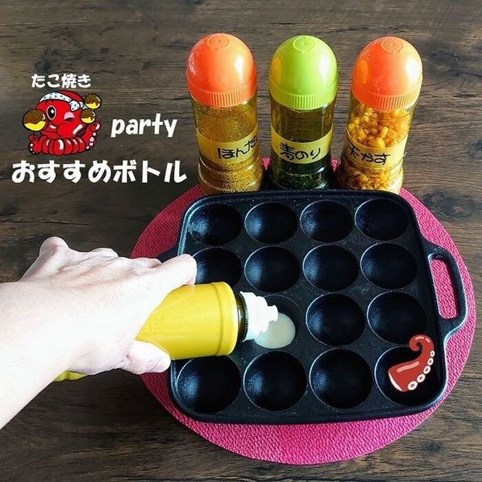 たこ焼きは‥‥ドレッシングの容器がイイ❢