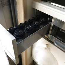 市販の瓶入りスパイス容器を使って調味料収納