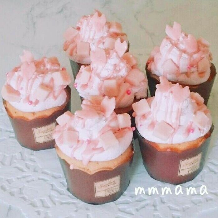 桜満開☆桜香る桜カップケーキ☆合格祈願スイーツにも