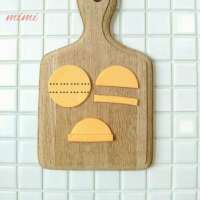 ②帽子を作ります。