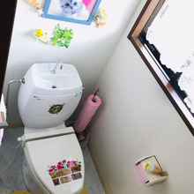 築30年のトイレを家にあるものを活用したりして、リフォームしてみました。
