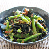 わかめの疲労回復レシピ~わかめとアスパラガスの和え物~