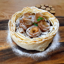 フラワートルティーヤでアップルパイ風カステラケーキ