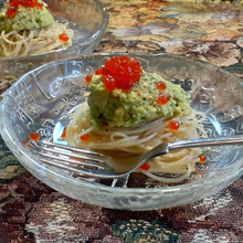 簡単!美味しい冷製パスタ~旨味濃厚な筋子の塩漬けとアボカド!
