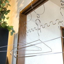 ボックスシーツをコンパクトに干せるハンガー