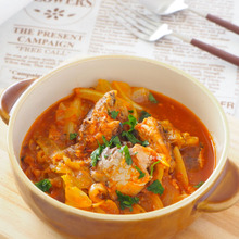 春の簡単ごちそう風♪春キャベツとさば缶のトマトソース煮