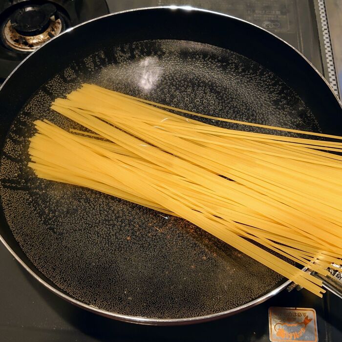 1.6ミリパスタを使用 半分に折らず茹でました