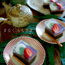 100均の羊かんを使って♪苺大福風~2層の寒天ゼリー