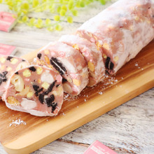 ほんのり桜色✿くすみピンクのルビーチョコチーズサラミ