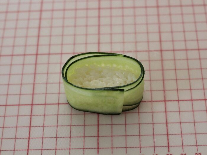 4.軍艦巻きを作る。